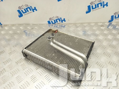 Испаритель кондиционера для Mercedes C117 CLA oe A2468308300 разборка бу