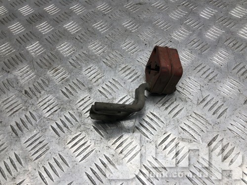 Кронштейн глушителя левый для BMW F02 oe 18207585349 запчасти бу Кронштейн глушителя левый для BMW F02 oe 18207585349 разборка бу