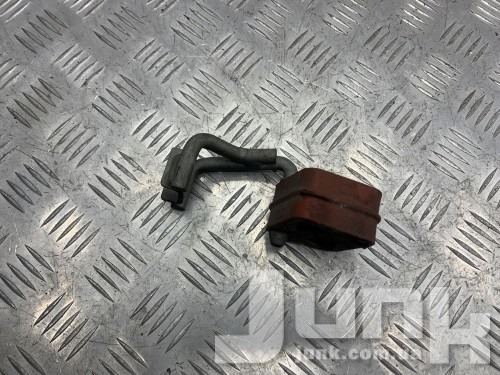 Кронштейн глушителя правый для BMW F07 oe 18207585348 запчасти бу Кронштейн глушителя правый для BMW F07 oe 18207585348 разборка бу