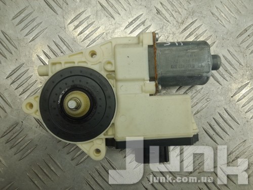 Моторчик стеклоподъемника двери передней правой для BMW F07 oe 67627207008 разборка бу