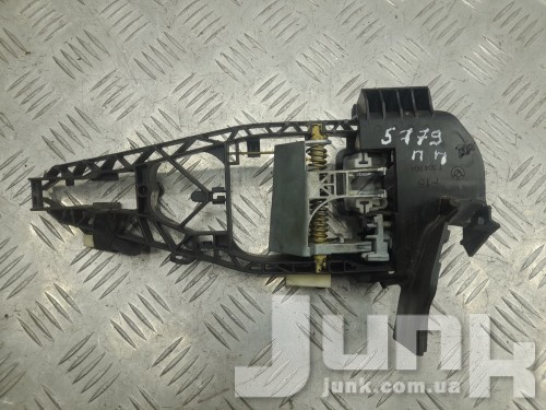 Опорная скоба передней правой двери для BMW X5 F15 oe 51217401212 разборка бу