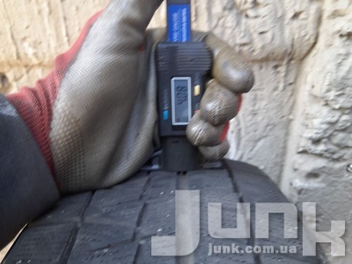 Bridgestone Blizzak REVO GZ 185/65 R15 88S Б/У 4 мм разборка бу