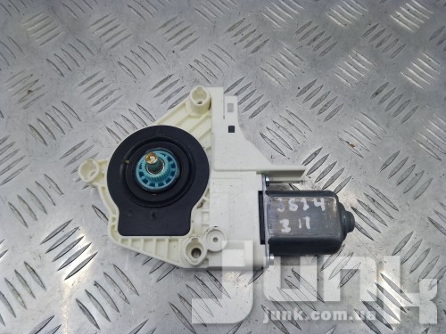Моторчик стеклоподьемника задний правый oe 8K0959812A запчасти бу Моторчик стеклоподьемника задний правый oe 8K0959812A разборка бу