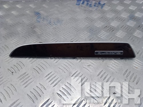 Накладка торпедо декоративная для Audi A4 B8 oe 8K1853190ARLE2 разборка бу