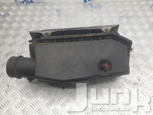 Корпус воздушного фильтра для Mercedes W210 oe A0000945468 разборка бу