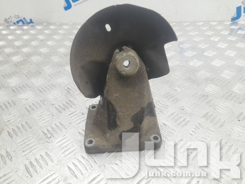 Кронштейн подушки (опоры) двигателя правой для Mercedes W210 oe A6042230004 разборка бу