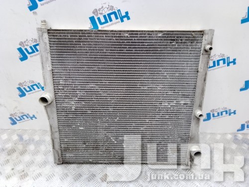 Радиатор охлаждения двигателя для BMW X5 E70 oe 17117576305 разборка бу