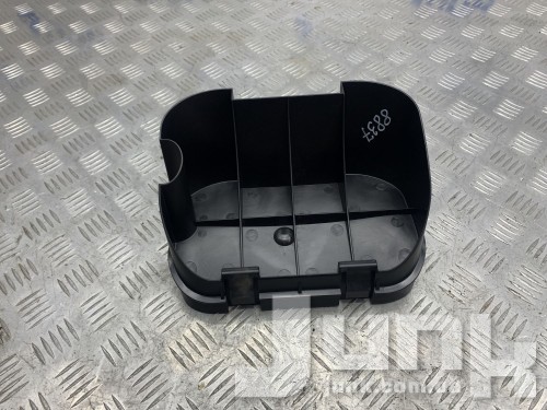 Заглушка крышки багажника oe 4G5827569A разборка бу