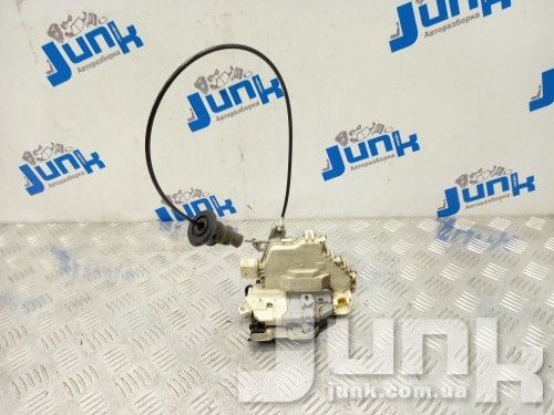 Замок двери передней левой oe 8J1837015D запчасти бу Замок двери передней левой oe 8J1837015D разборка бу