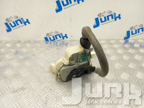 Замок двери передней левой oe 8J1837015D запчасти бу Замок двери передней левой oe 8J1837015D разборка бу