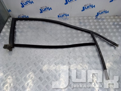 Направляющая стекла передней правой двери для Audi A8 D3 oe 4E0837440L разборка бу