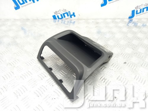 Накладка торпедо для Вольксваген Tiguan I oe 5M0820039E81U разборка бу