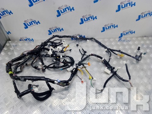Жгут проводки торпедо для Mazda 6 oe GLE967030B разборка бу