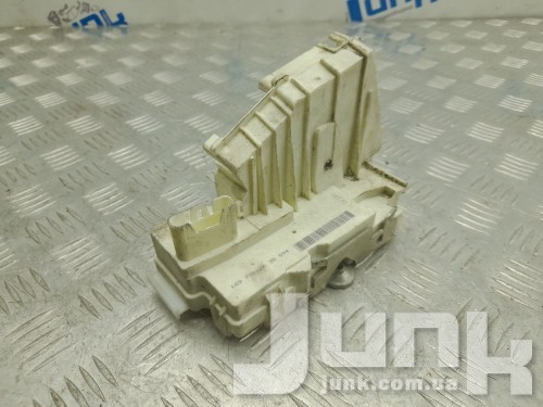 Замок двери задней правой для Mercedes W164 oe A1647303435 разборка бу