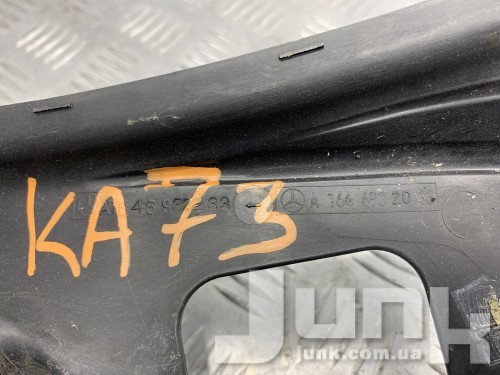 Накладка  крышки багажника правая для Mercedes W164 oe A1646932033 разборка бу