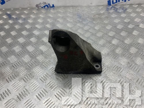 Кронштейн опоры двигателя правый для Audi Q7 4L oe 7L6199308D запчасти бу Кронштейн опоры двигателя правый для Audi Q7 4L oe 7L6199308D разборка бу