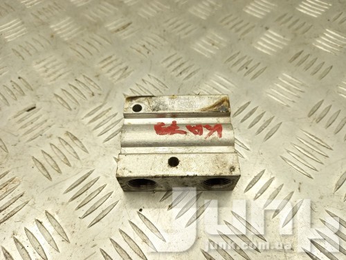 Клапан охлаждения АКПП для Ford Fusion MK5 oe DG9Z7H322A запчасти бу Клапан охлаждения АКПП для Ford Fusion MK5 oe DG9Z7H322A разборка бу