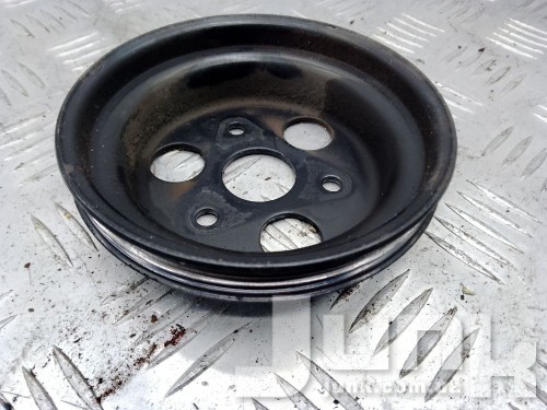Шкив помпы для Mazda 6 oe PE0215131 разборка бу