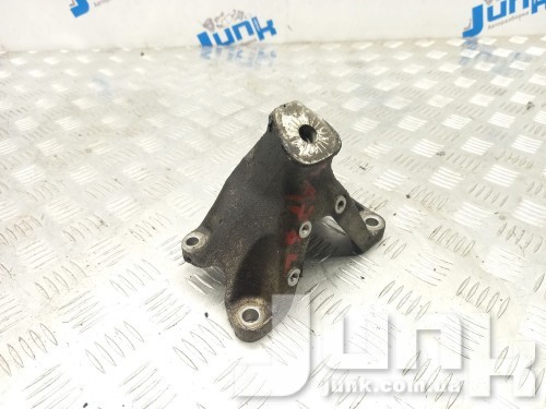 Кронштейн подушки (опоры) двигателя левой для Audi Q5 oe 8K0199307BF разборка бу