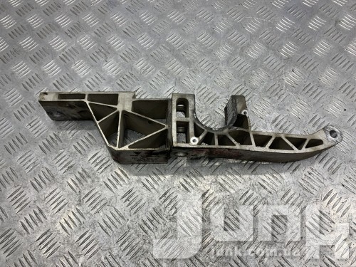 Кронштейн переднего подрамника правый для Porsche Panamera 4 oe 97034111407 запчасти бу Кронштейн переднего подрамника правый для Porsche Panamera 4 oe 97034111407 разборка бу