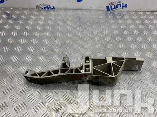 Кронштейн переднего подрамника левый для Porsche Panamera 4 oe 97034111307 разборка бу