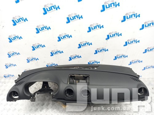 Торпедо для Audi A3 8V oe 8V1857001H24A разборка бу