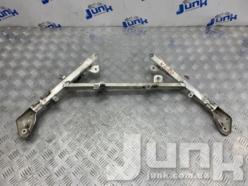 Распорка  передних стоек для Porsche Panamera 4 oe 97050423311 разборка бу