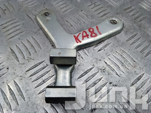 Кронштейн главного тормозного цилиндра для Тойота Camry XV50 oe 9041212065 запчасти бу Кронштейн главного тормозного цилиндра для Тойота Camry XV50 oe 9041212065 разборка бу