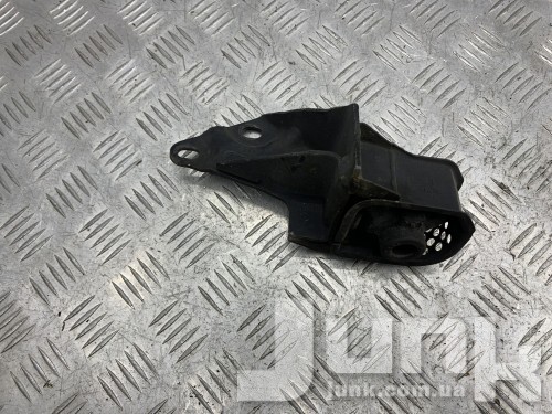 Кронштейн глушителя левый для Infiniti Q50 oe 206514GA0B разборка бу