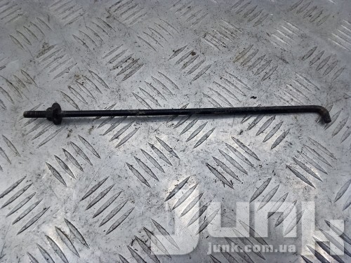 Крепление АКБ для Тойота Camry XV50 oe 7445106011 запчасти бу Крепление АКБ для Тойота Camry XV50 oe 7445106011 разборка бу