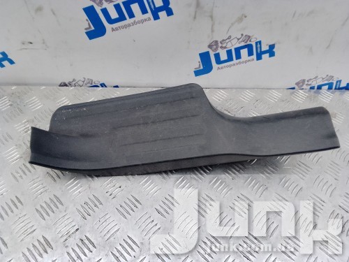 Накладка на порог внутренняя правая задняя для Nissan Rogue T32 oe 769534BA0A разборка бу