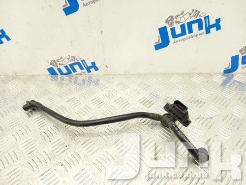 Вакуумная магистраль с обратным клапаном для Audi Q5 oe 8R1611931L разборка бу