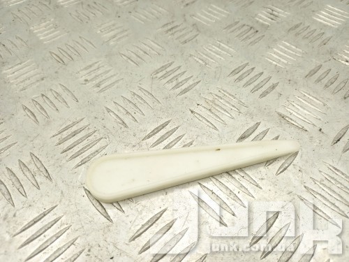 Монтажный инструмент для Audi Q3 (8U) oe 8U0012150 запчасти бу Монтажный инструмент для Audi Q3 (8U) oe 8U0012150 разборка бу