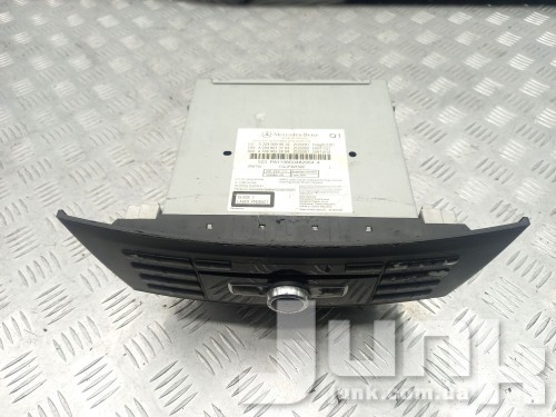 Магнитола Comand для Mercedes W204 oe A2049009610 разборка бу