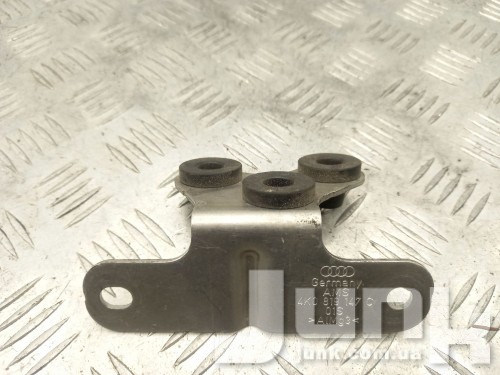 Кронштейн насоса системы охлаждения для Audi A6 C8 oe 4K0819147C разборка бу
