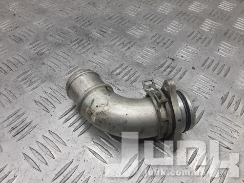 Трубка системы охлаждения для Audi A6 C8 oe 06M121137AD разборка бу