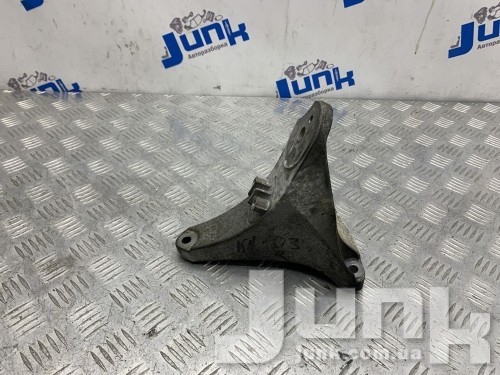 Опора двигателя правая для Audi Q7 4L oe 7L8199308A запчасти бу Опора двигателя правая для Audi Q7 4L oe 7L8199308A разборка бу