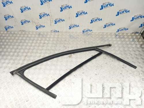 Направляющая стекла передней правой двери для Audi A6 C8 oe 4K0837432B запчасти бу Направляющая стекла передней правой двери для Audi A6 C8 oe 4K0837432B разборка бу