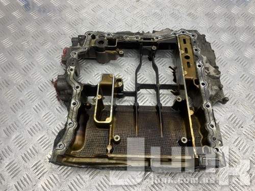 Поддон масляный верхняя часть для Audi A6 C7 oe 06E103603AP запчасти бу Поддон масляный верхняя часть для Audi A6 C7 oe 06E103603AP разборка бу
