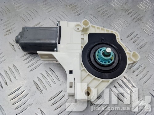 Моторчик стеклоподьемника oe 8K0959802B разборка бу