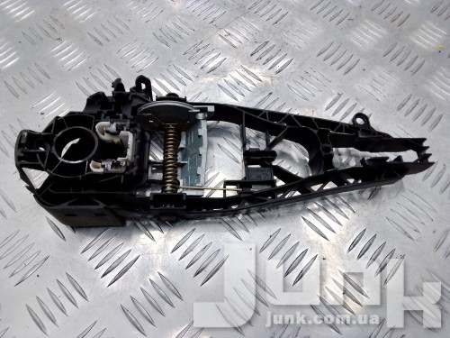 Опорная скоба задней левой двери для BMW X5 F15 oe 51217401209 разборка бу