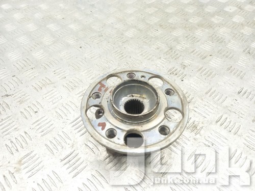 Ступица задняя левая/правая для Mercedes W205 oe A2053570400 разборка бу