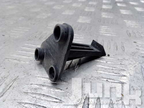 Кронштейн  решетки радиатора для Ford Edge MK2 oe FT4Z5803178B разборка бу