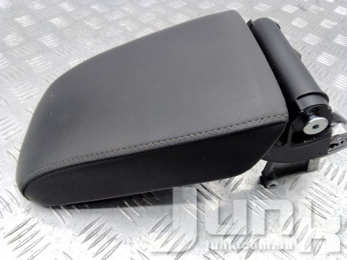 Крышка подлокотника для Вольксваген Golf R 7 oe 5G0864207HCMR разборка бу