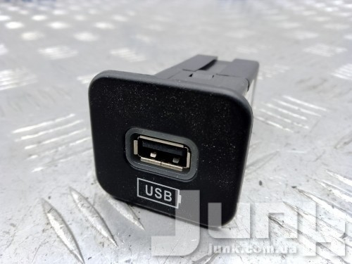 Блок USB для Jeep Renegade oe 6EM41LXHAA запчасти бу Блок USB для Jeep Renegade oe 6EM41LXHAA разборка бу