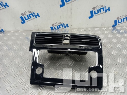 Дефлектор воздуха центральный с декоративной накладкой для Вольксваген Golf R 7 oe 5G1819728AEQYI запчасти бу Дефлектор воздуха центральный с декоративной накладкой для Вольксваген Golf R 7 oe 5G1819728AEQYI разборка бу