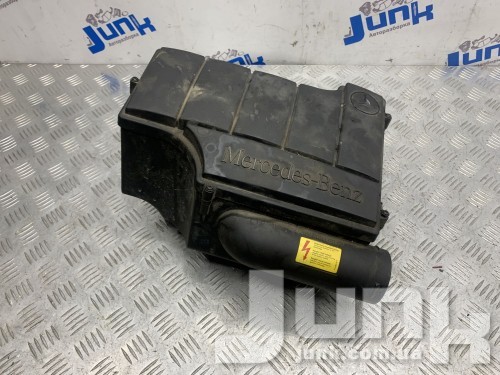 Корпус воздушного фильтра для Mercedes W168 oe A1660940001 запчасти бу Корпус воздушного фильтра для Mercedes W168 oe A1660940001 разборка бу