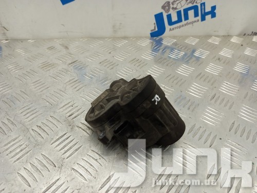 Моторчик суппорта заднего правого для Audi S3 8V oe 3Q0998281A запчасти бу Моторчик суппорта заднего правого для Audi S3 8V oe 3Q0998281A разборка бу