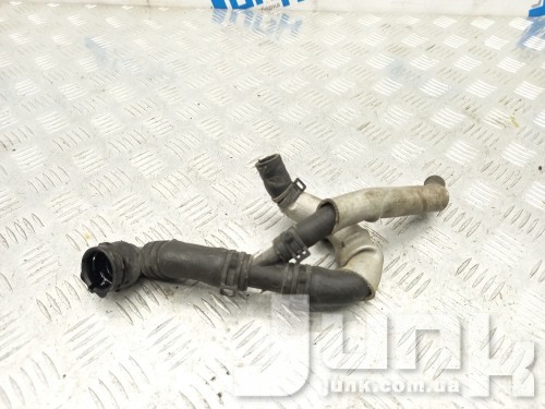 Патрубок ОЖ для Audi A3 8V oe 5Q0122073AA запчасти бу Патрубок ОЖ для Audi A3 8V oe 5Q0122073AA разборка бу