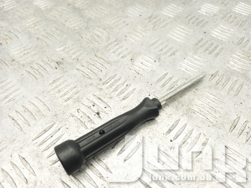 Отвертка со сменными насадками для Audi A4 B8 oe 8Z0012255 разборка бу